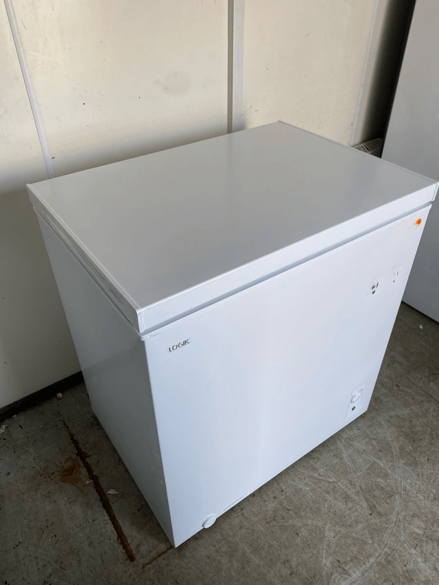 Logic Chest Freezer #U1196