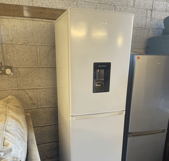 Logik Fridge Freezer U1065