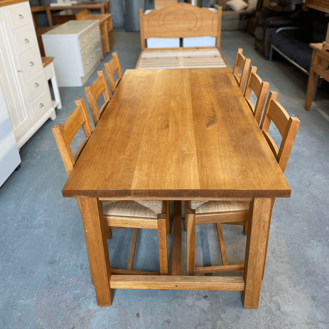 Laura Ashley Solid Oak Dining Table Including 6 Chairs