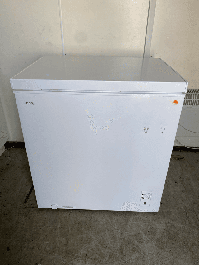 Logic Chest Freezer #U1196